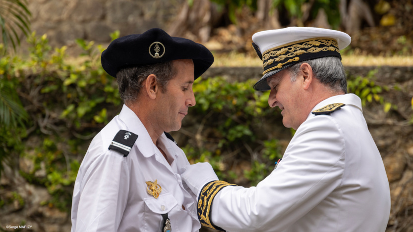 Les gendarmes médaillés pour la sécurité et pour actes de courage Les gendarmes médaillés pour la sécurité et pour actes de courage