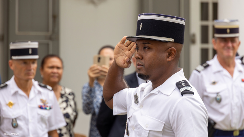 Les gendarmes médaillés pour la sécurité et pour actes de courage Les gendarmes médaillés pour la sécurité et pour actes de courage