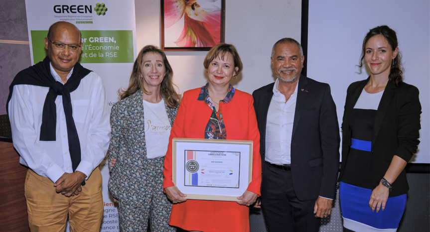 Air Austral a aussi été labellisée "Efficience" Air Austral a aussi été labellisée "Efficience"