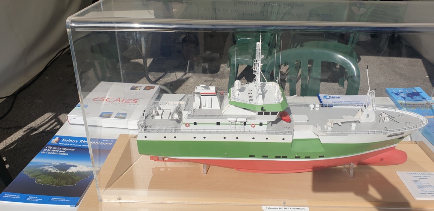La maquette exposée du patrouilleur austral «Osiris II» (ex-palangrier «Ile de La Réunion»)