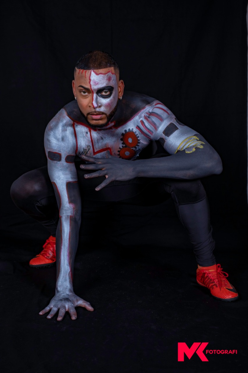 Painting: Seb body arts à Maurice pour le Festival International de l'Art Painting: Seb body arts à Maurice pour le Festival International de l'Art