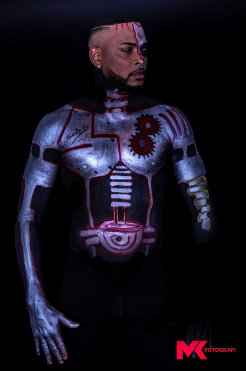 Painting: Seb body arts à Maurice pour le Festival International de l'Art Painting: Seb body arts à Maurice pour le Festival International de l'Art