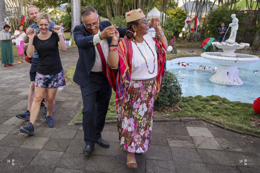 Gilles Hubert, vice-président du Département, s'est invité dans la danse... Gilles Hubert, vice-président du Département, s'est invité dans la danse...
