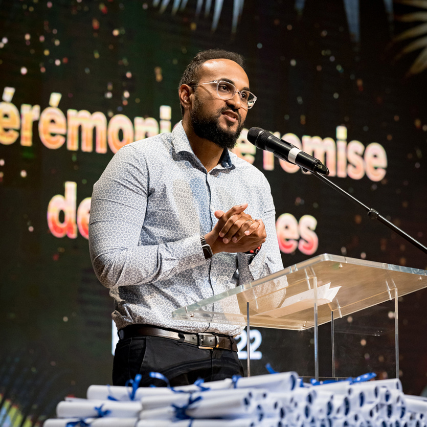 Clap de fin pour les DUT de l'IUT de La Réunion: 274 dîplômé.e.s! Clap de fin pour les DUT de l'IUT de La Réunion: 274 dîplômé.e.s!