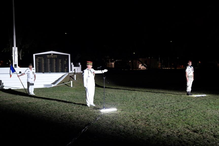 Le général Laurent Cluzel a présenté aux hommes du 2e RPIMa leur nouveau chef de corps Le général Laurent Cluzel a présenté aux hommes du 2e RPIMa leur nouveau chef de corps