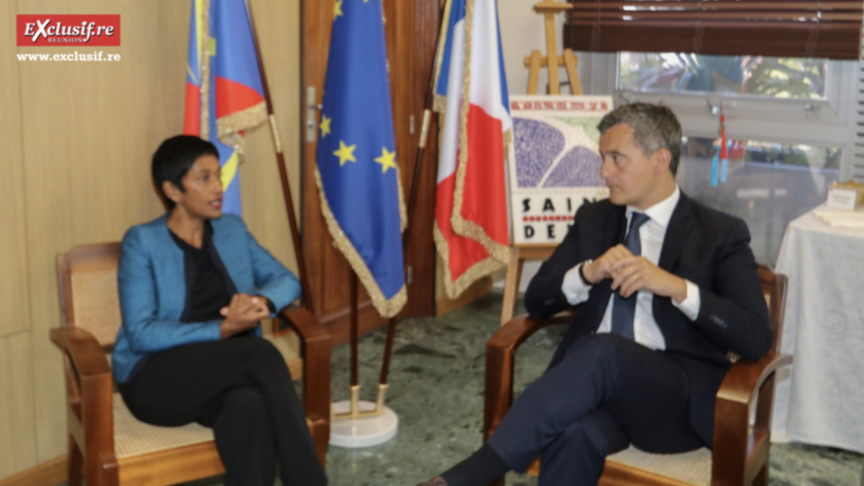 Juste avant la cérémonie, Gérald Darmanin a rencontré la maire de Saint-Denis Ericka Bareigts à la mairie