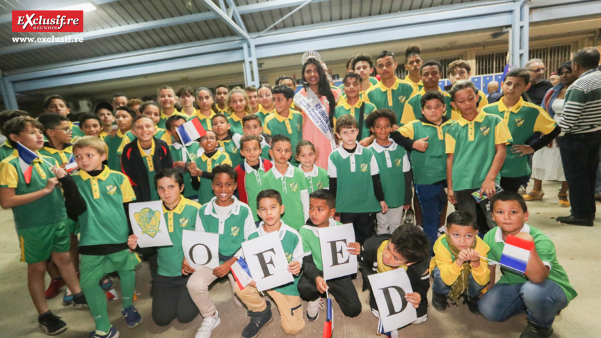 Avec les jeunes footballeurs de la commune Avec les jeunes footballeurs de la commune