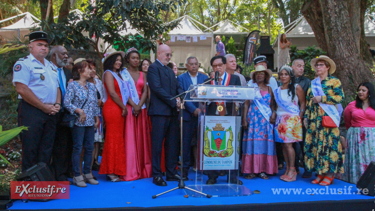 Inauguration officielle des Florilèges par André Thien Ah Koon, maire du Tampon, en présence de Jean-Paul Normand, sous-préfet de Saint-Pierre