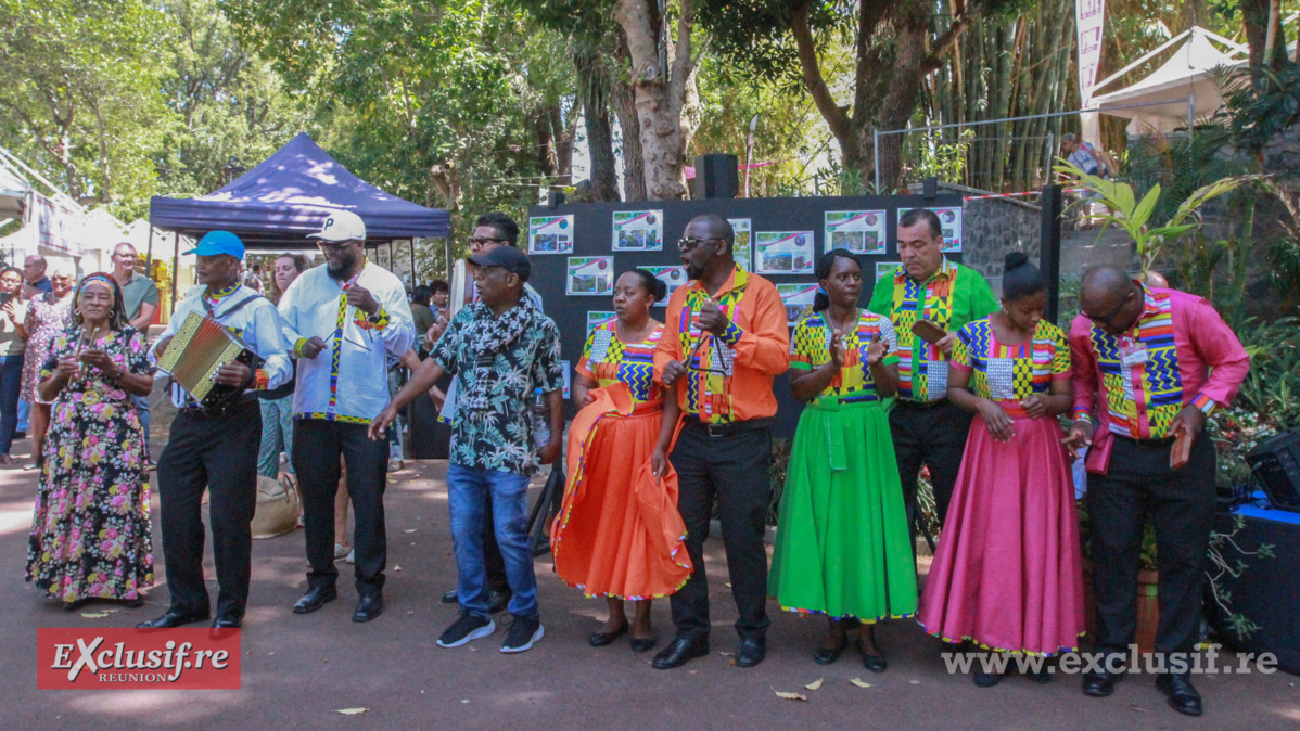 Une troupe artistique de Rodrigues a chauffé l'ambiance Une troupe artistique de Rodrigues a chauffé l'ambiance