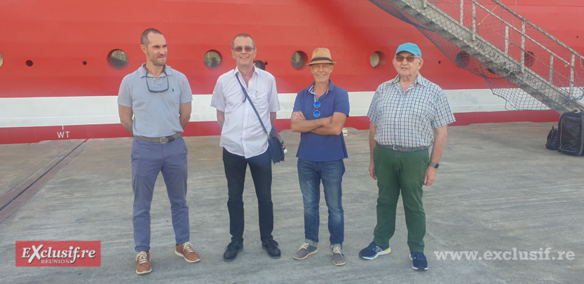 Visite du S.A. Agulhas II, navire océanographique sud-africain, au profit de la SOI-FNMM