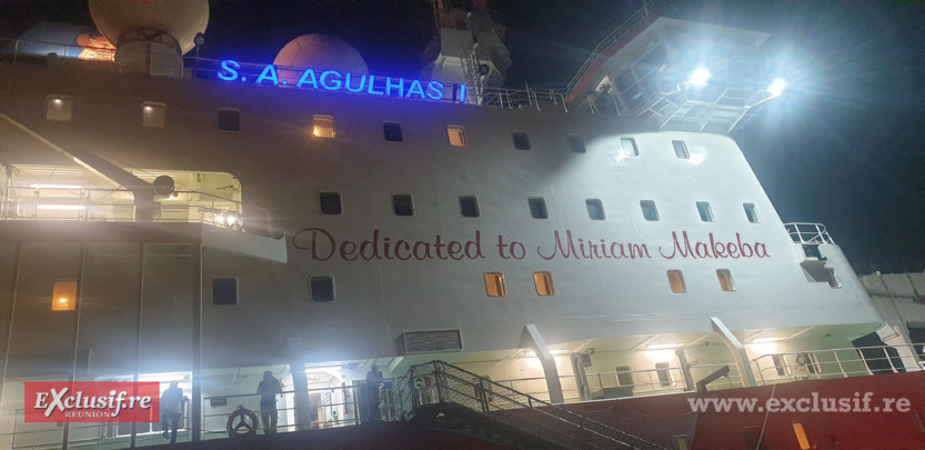 Visite du S.A. Agulhas II, navire océanographique sud-africain, au profit de la SOI-FNMM