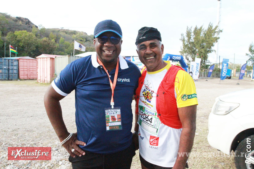 Gentil notre guide et motard et Jean-Pierre Vee