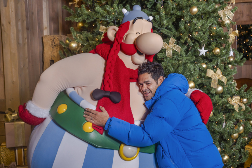 Jamel Debbouze est tombé sous le charme d'Obélix... Jamel Debbouze est tombé sous le charme d'Obélix...
