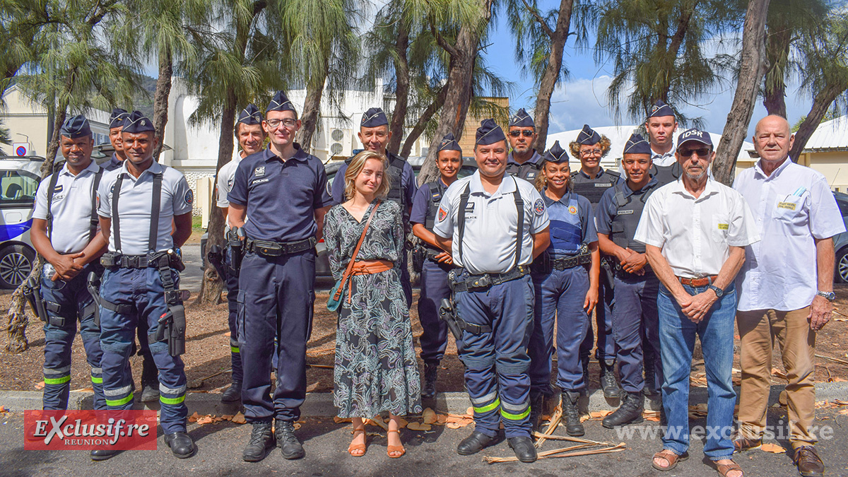Parvine Lacombe avec toute l'équipe Police nationale et IDSR qui a participé à cette opération