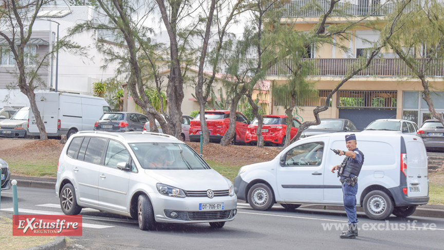 Distribution d'éthylotests par la Police nationale à Saint-Denis Distribution d'éthylotests par la Police nationale à Saint-Denis