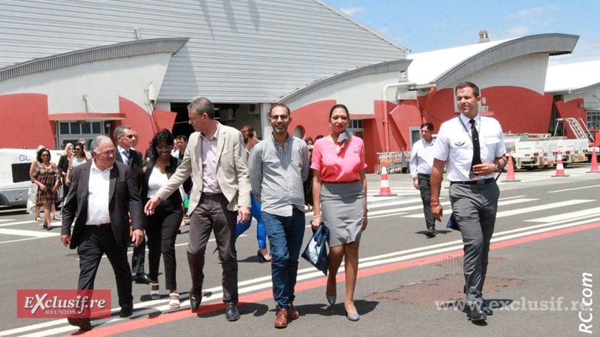 Retour sur le vol inaugural d'Air Austral Maurice/Réunion à Pierrefonds Retour sur le vol inaugural d'Air Austral Maurice/Réunion à Pierrefonds