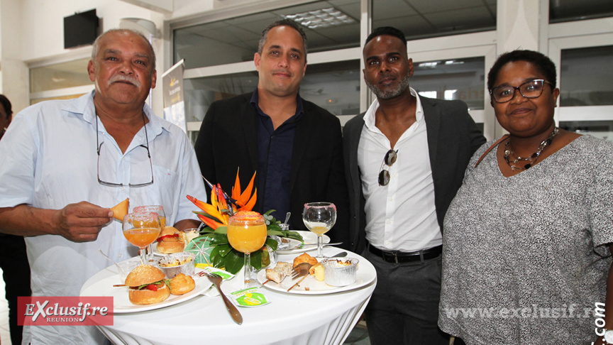 Retour sur le vol inaugural d'Air Austral Maurice/Réunion à Pierrefonds Retour sur le vol inaugural d'Air Austral Maurice/Réunion à Pierrefonds