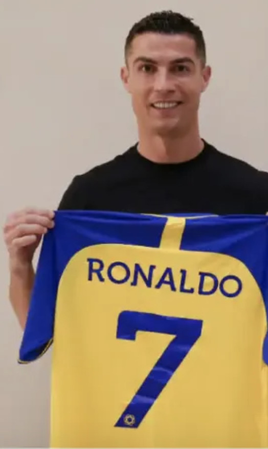 Ronaldo va finir sa carrière en or avec... de l'or en barre! 200 millions d'euros par an!