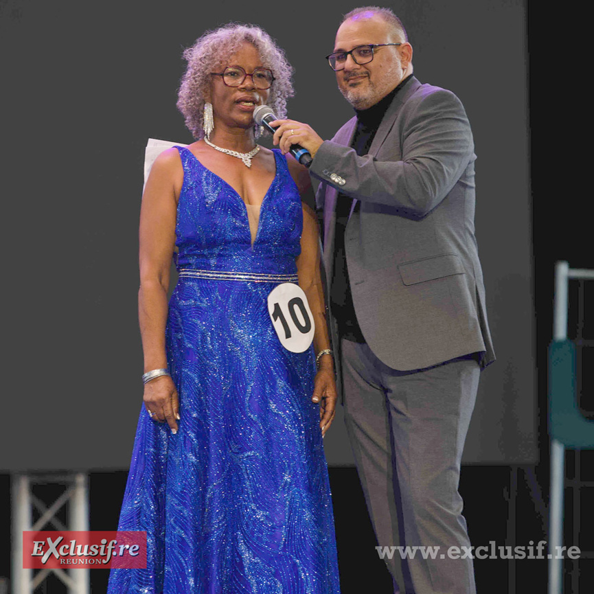Reine-Claude Nimba au micro de Frédéric Dijoux, présentateur de l'élection