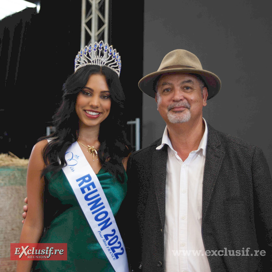 Marion Marimoutou et Dominique Azincourt, président de la Ligue de Voile de La Réunion