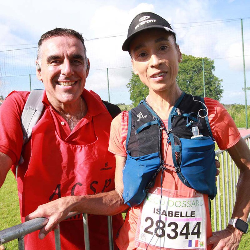 Marco félicite sa championne Isabelle Lamy Marco félicite sa championne Isabelle Lamy