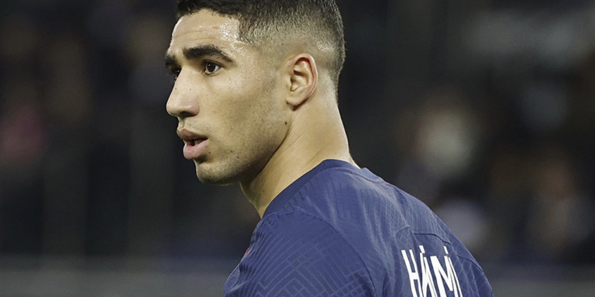 Le footballeur du PSG Achraf Hakimi mis en examen pour viol, son épouse veut divorcer