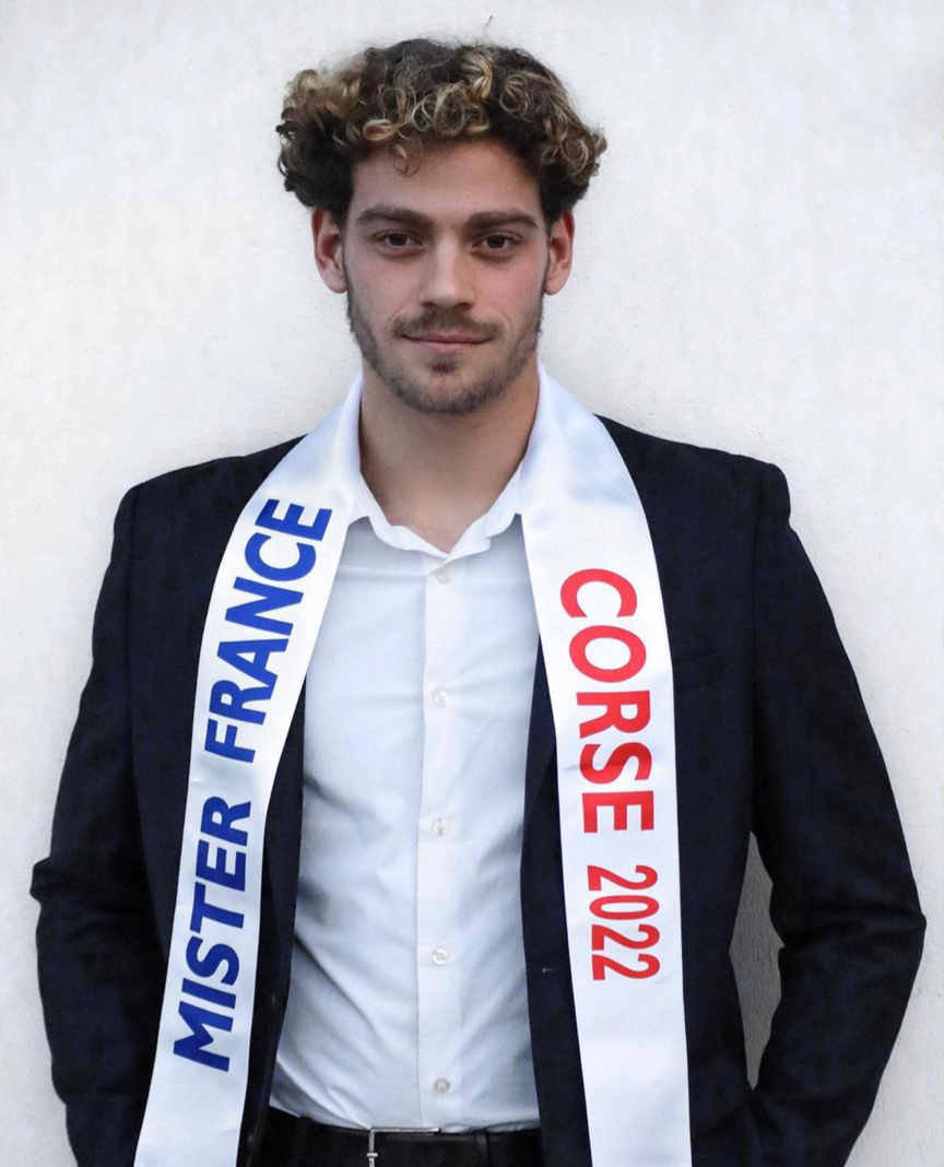 Moniteur de plongée, Lisandre Van Muylders, 22 ans, est originaire de Porticcio (Corse)
