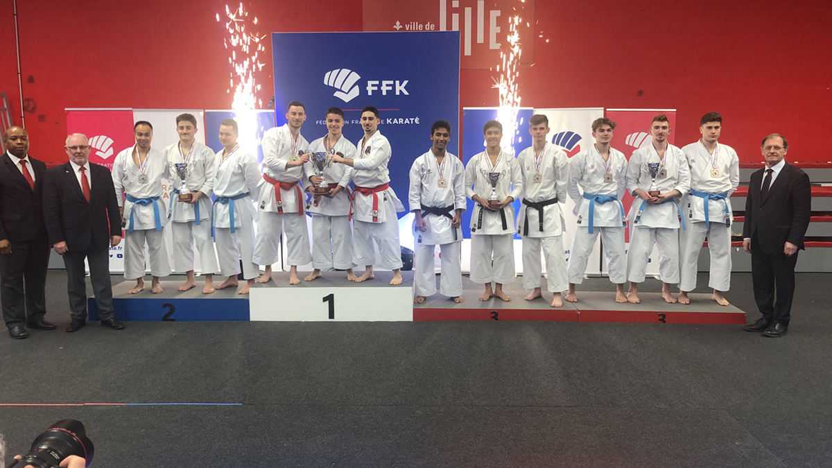 Le podium de la catégorie Juniors Seniors masculins