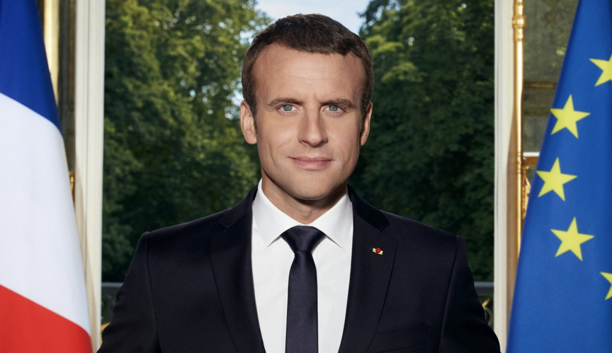 Le président Emmanuel Macron reste imperturbable, mais est-ce la bonne attidtude par les temps qui courent?