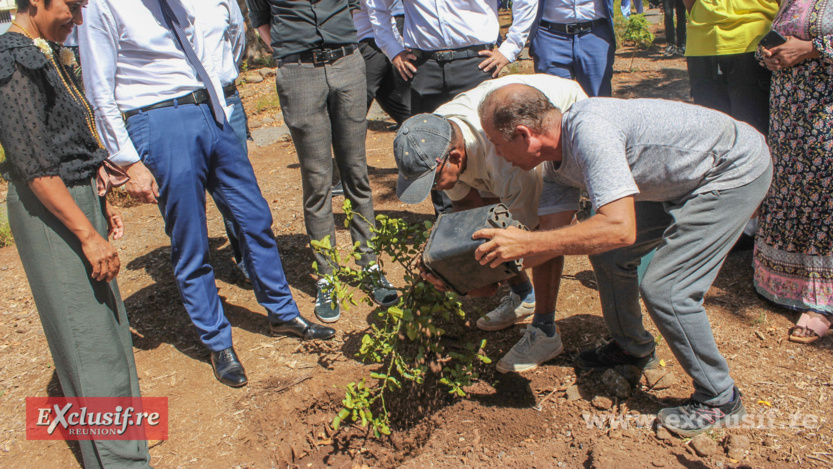 Inauguration de la Maison du Projet à La Chaumière à Saint-Denis Inauguration de la Maison du Projet à La Chaumière à Saint-Denis