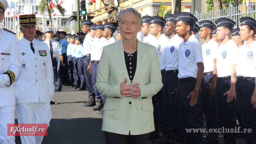 Elisabeth Borne au Monument aux Morts: nos photos exclusives