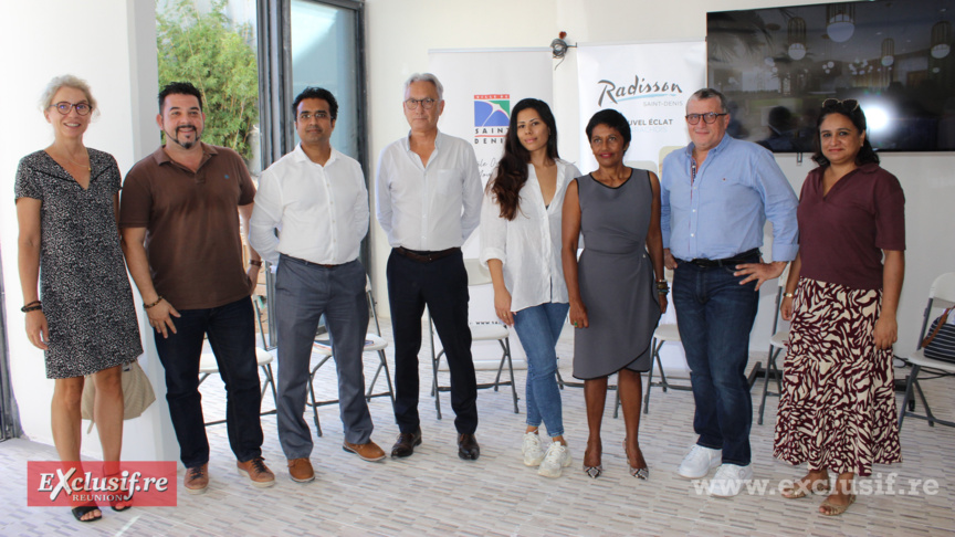 Astrid Combemorel, Nicolas Rivière, Rudy Virassamy, Georges Malet, Sarah Soundardjee, Ericka Bareigts, Gérard Françoise et Raihaha Valy lors de la conférence de presse de présentation de l'hôtel et du job dating