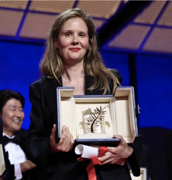 Justine Triet, Palme d'or 2023, pour son film "Anatomie d'un chute"