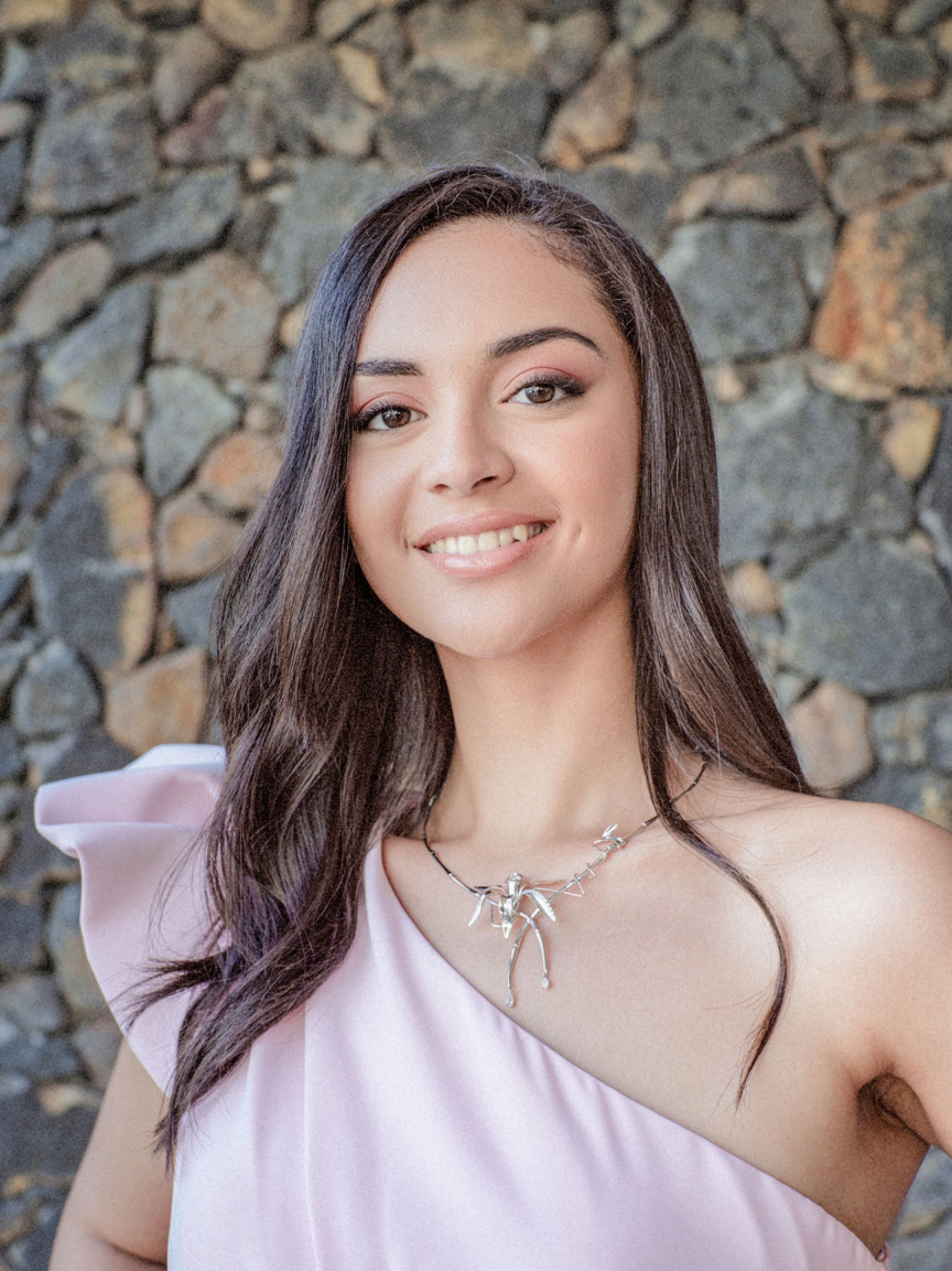 N°8. Thaïs Pausé, 19 ans, 1,74.5m (Saint-Pierre) N°8. Thaïs Pausé, 19 ans, 1,74.5m (Saint-Pierre)