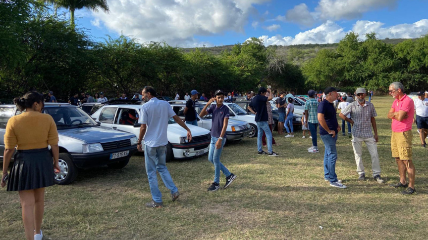 Rassemblement de véhicules de collection et Young Timers à Saint-Gilles
