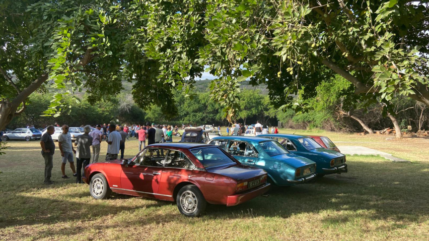 Rassemblement de véhicules de collection et Young Timers à Saint-Gilles