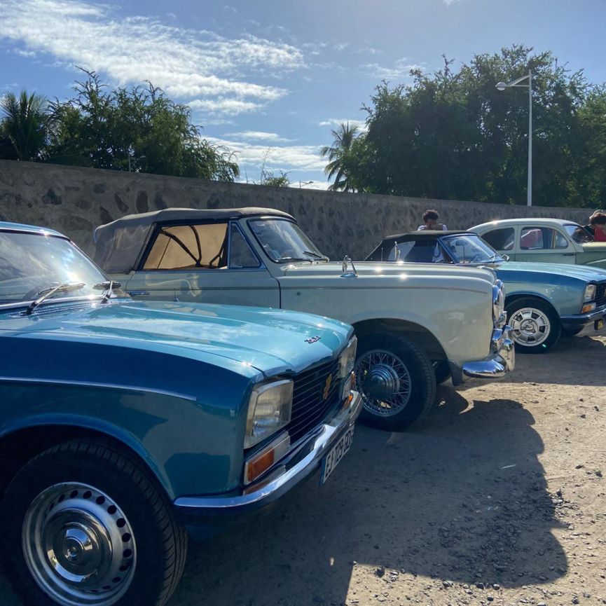 Rassemblement de véhicules de collection et Young Timers à Saint-Gilles