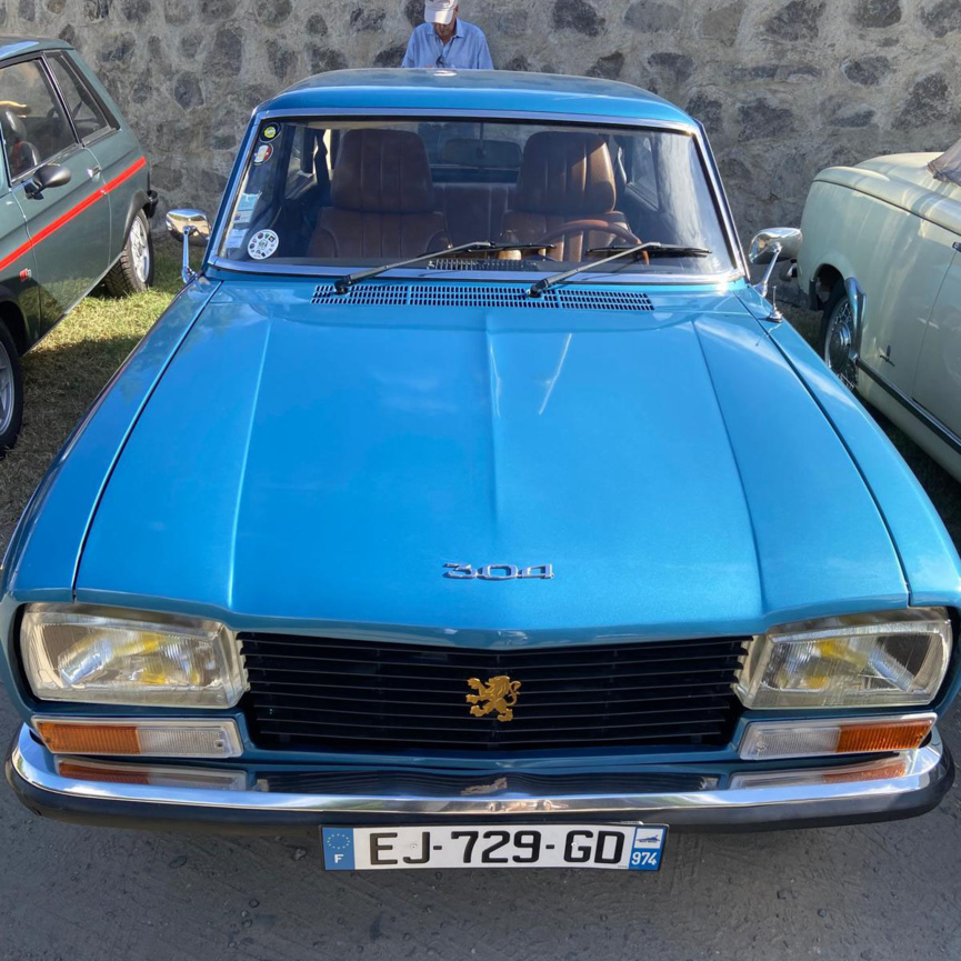 Rassemblement de véhicules de collection et Young Timers à Saint-Gilles Rassemblement de véhicules de collection et Young Timers à Saint-Gilles