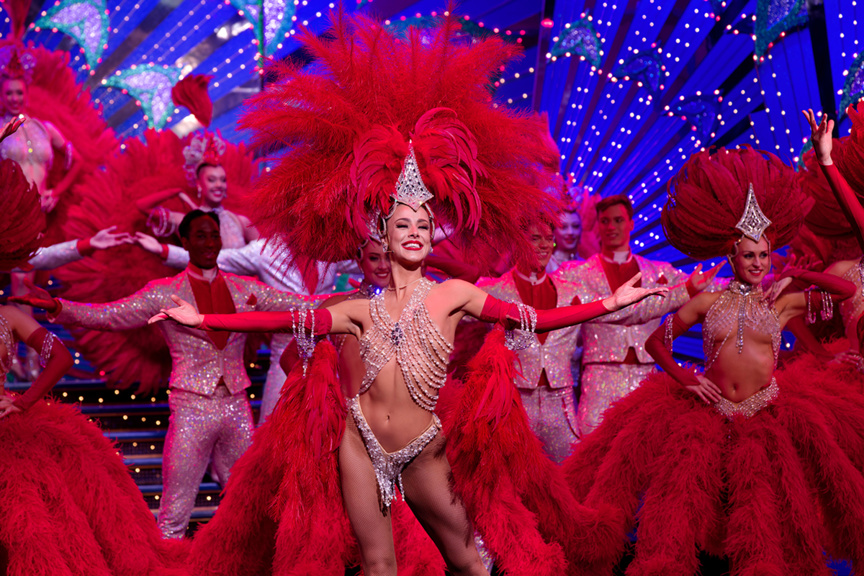 Claudine Van den Berg Cooke, meneuse de revue du Moulin Rouge depuis 2016 Claudine Van den Berg Cooke, meneuse de revue du Moulin Rouge depuis 2016