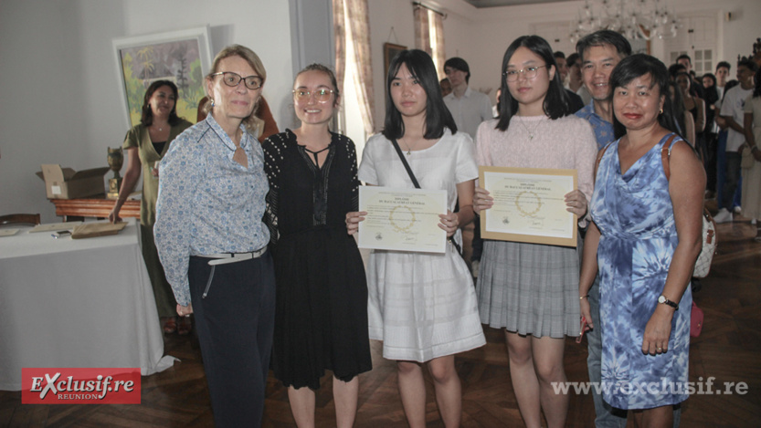 C'est parti pour les photos-souvenirs... C'est parti pour les photos-souvenirs...