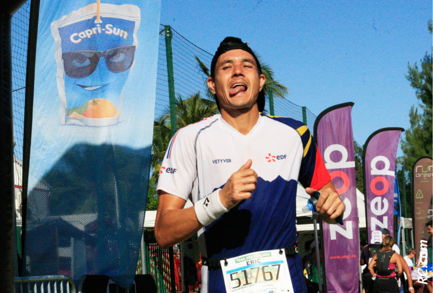 Sur la ligne d'arrivée, on tire la langue pour le dernière fois Sur la ligne d'arrivée, on tire la langue pour le dernière fois