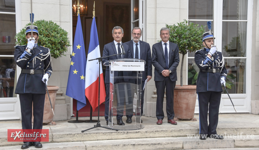 Passation de pouvoirs entre le ministre délégué aux Outre-mer, Jean-François Carenco et son successeur, Philippe Vigier. En présence du ministre de l'Intérieur, Gérald Darmanin