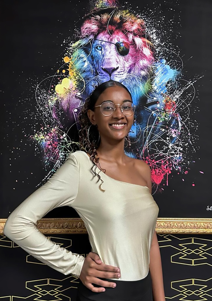 N°5. Adélia Bonin - 16 ans - 1,67m N°5. Adélia Bonin - 16 ans - 1,67m