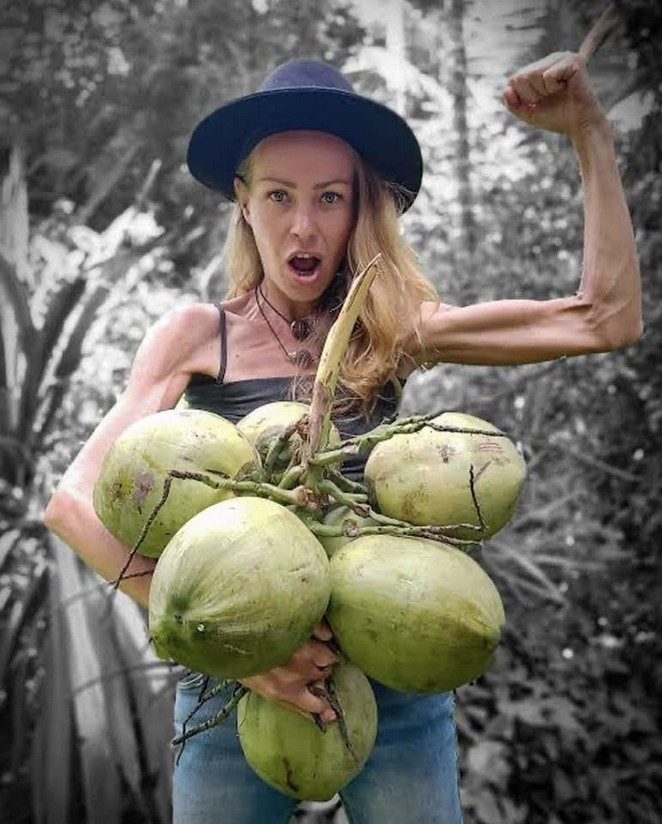 Zhanna Samsonova suivait un régime végétalien très strict, trop strict... Zhanna Samsonova suivait un régime végétalien très strict, trop strict...