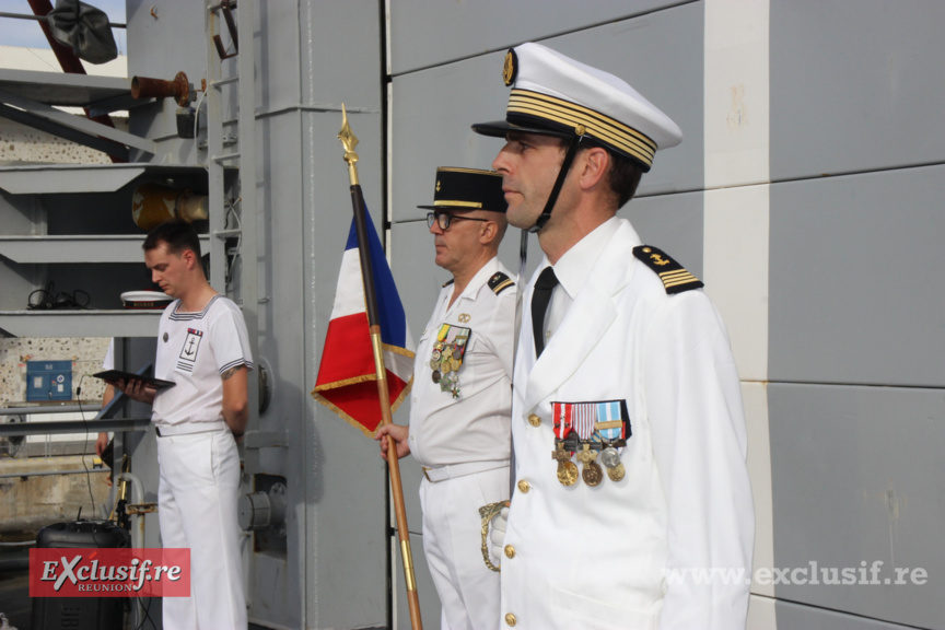Passation de commandement sur la frégate militaire Nivôse: photos