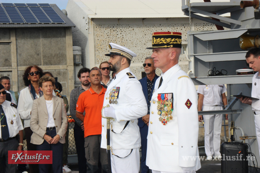 Passation de commandement sur la frégate militaire Nivôse: photos