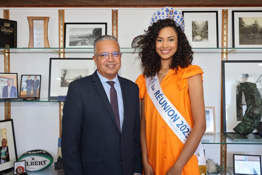 Cyrille Melchior, président du Département, et Mélanie Odules, Miss Réunion 2023 Cyrille Melchior, président du Département, et Mélanie Odules, Miss Réunion 2023
