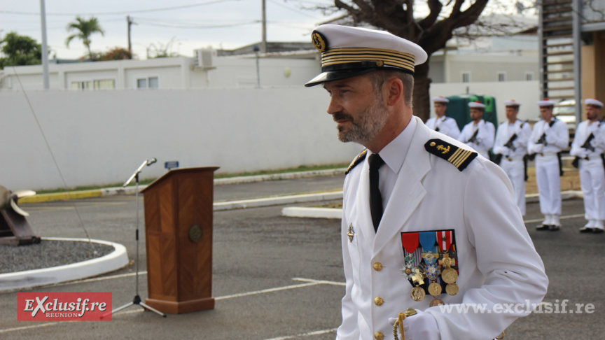Passation de commandement à la Base Navale du Port: photos