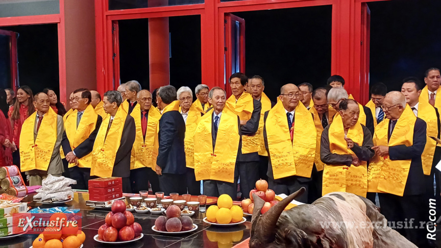 Les vénérables associés dans l'hommage rendu à Guandi Les vénérables associés dans l'hommage rendu à Guandi