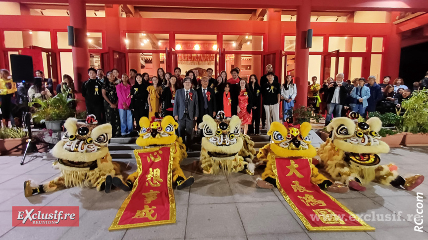 Les lions de Ping Sheng ont posé pour la photo à l'issue de leur prestation